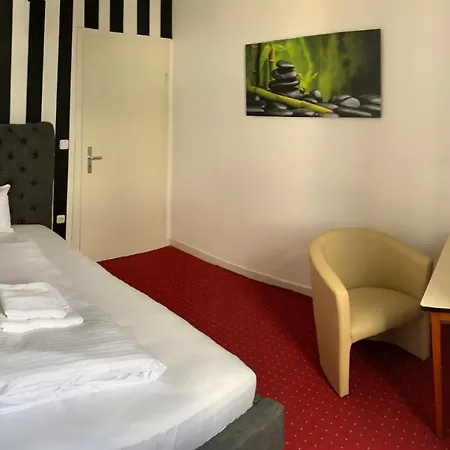 Hotell City Max 3*